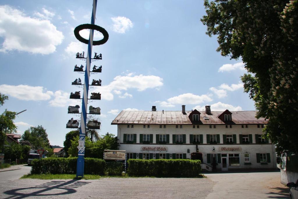 Hôtel Landgasthof Bock à Gauting Extérieur photo
